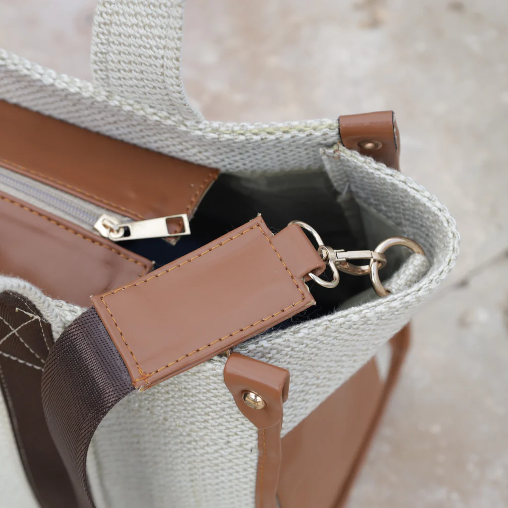 The Elegant Nomad - Image 3