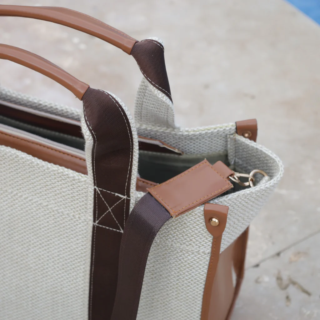 The Elegant Nomad - Image 5