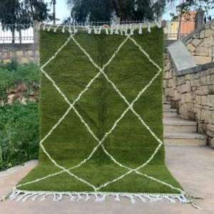 Green Shag Diamond Pattern Rug with Tassel Fringe