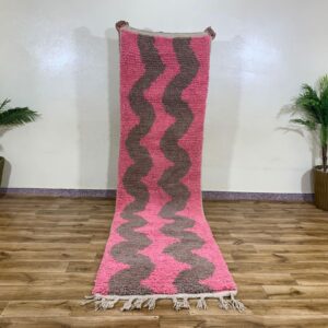 Pink and Brown Wavy Pattern Runner Rug with Tassels